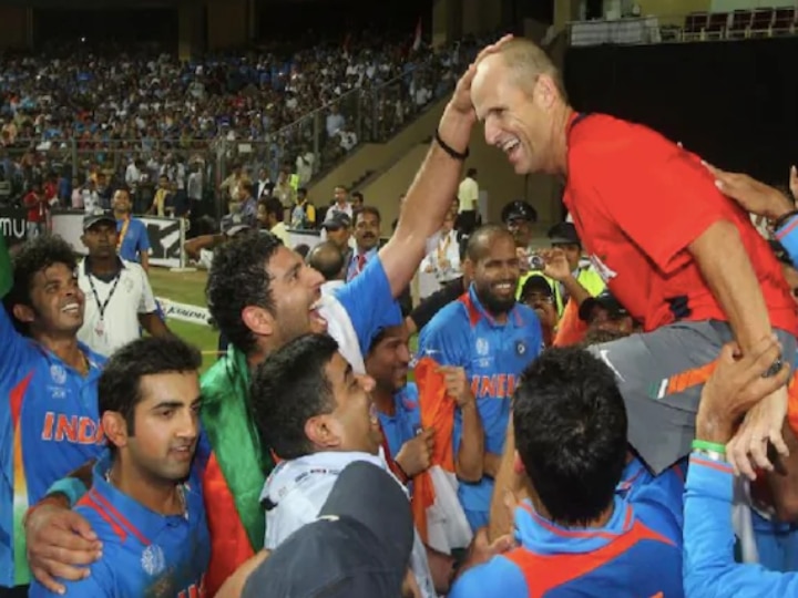 Gary Kirsten Birthday: Yuvraj, Harbhajan, Raina Extend Their Tributes To Former Coach Gary Kirsten 'Brother, Legend, Best Coach': Yuvraj, Harbhajan, Raina Extend Their Tributes To Former Coach Gary Kirsten On His 53rd B'Day