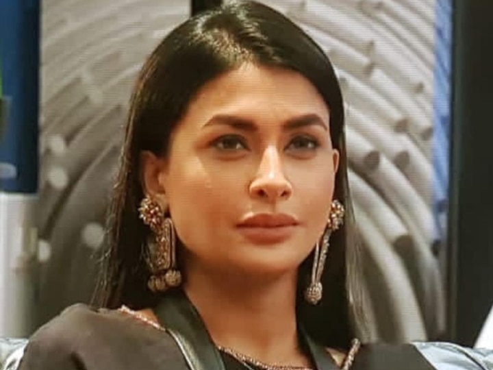 Bigg Boss 14 Pavitra Punia Out Of BB14 House Due To Less Votes ‘Bigg Boss 14’: Pavitra Punia Out Of ‘BB14’ House Due To Less Votes?