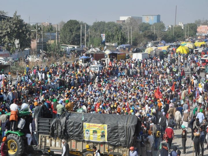 Dilli chalo farmers protest to decide next move, farmers hold meeting after Amit shah request Dilli Chalo Protest: After Amit Shah's Request, Farmers Hold Key Meet To Discuss Next Move