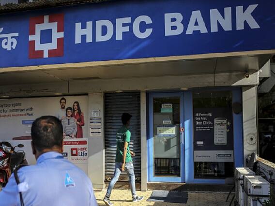 RBI Halts HDFC Bank's Digital Activities! No Sourcing Of New Credit Card Customers Now - Here's Why