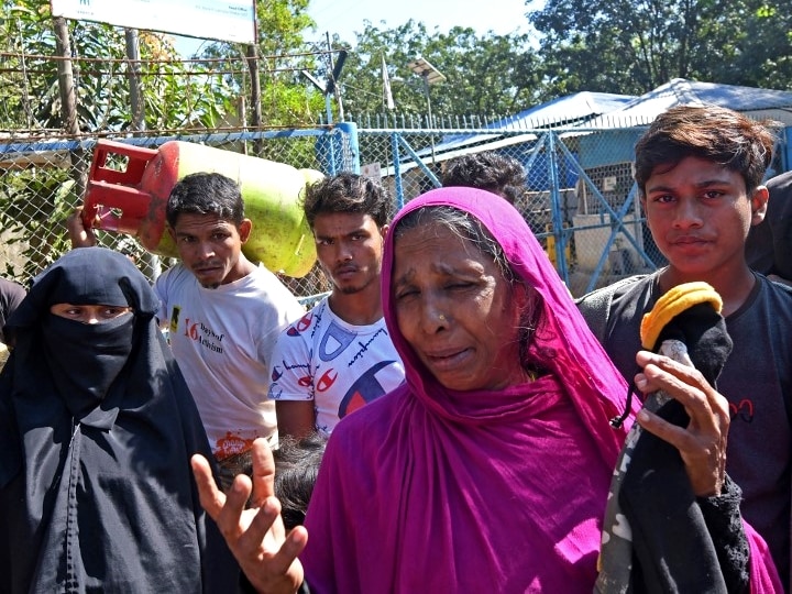 Crisis For Rohingya Muslims Deepens As Bangladeshi Authorities 'Forcibly' Relocate Refugees To Bhasan Char Island Crisis For Rohingya Muslims Deepens As Bangladeshi Authorities 'Forcibly' Relocate Refugees To Bhasan Char Island