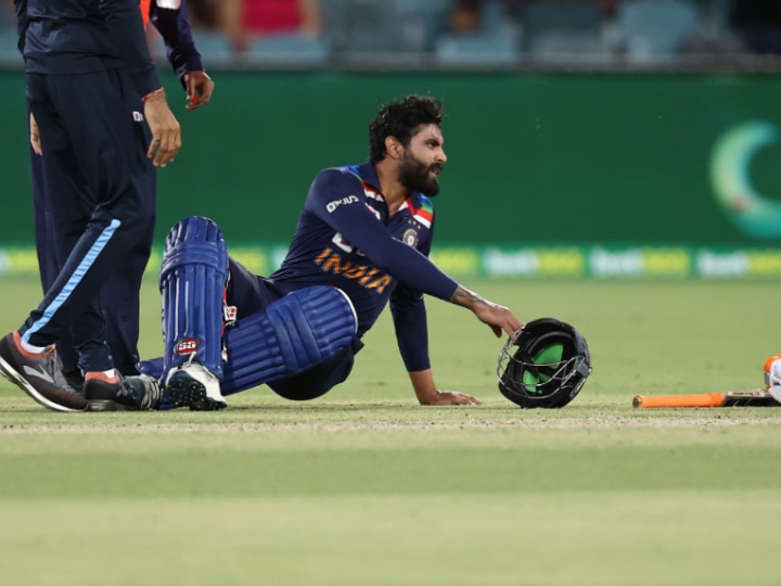 India vs Australia T20 Ravindra Jadeja hit on helmet Yuzvendra Chahal takes field concussion substitute Ind vs Aus T20: Here's What Virat Kohli And Aaron Finch Said On 'Concussion Substitute Controversy'