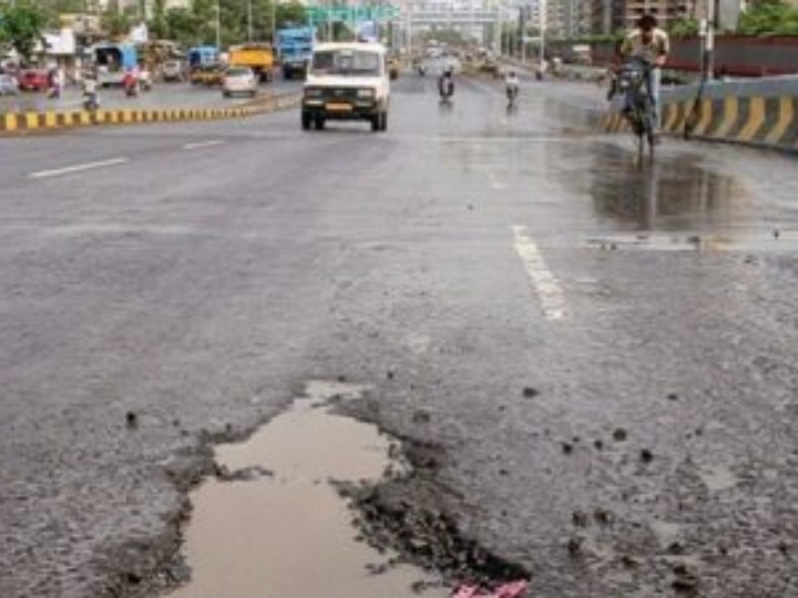 Maharashtra Woman Files Complaint Against Potholed Road, Says It Is ‘Mental Harassment’