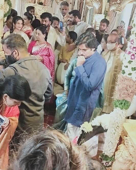 Niharika and Chaitanya had a blast during their pre-wedding festivities including haldi and sangeet. The likes of Pawan Kalyan, Sai Dharam Tej and Allu Arjun attended the wedding function. 