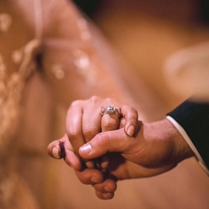 Priyanka and Nick’s wedding created a lot of buzz on social media. While some appreciated the couple, some criticised them for their huge age gap. The couple, however, stayed strong and is leading a very happy married life.