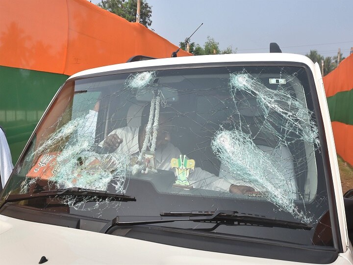 Convoys Of JP Nadda And Kailash Vijavargiya Attacked In Bengal, TMC Calls It “People’s Revolt” Convoys Of JP Nadda, Kailash Vijavargiya Attacked In West Bengal, TMC Calls It 'People’s Revolt'