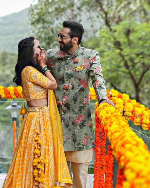 6. Punit posted several photos from his engagement ceremony on his Instagram handle. The talented choreographer couldn't take his eyes off his ladylove.