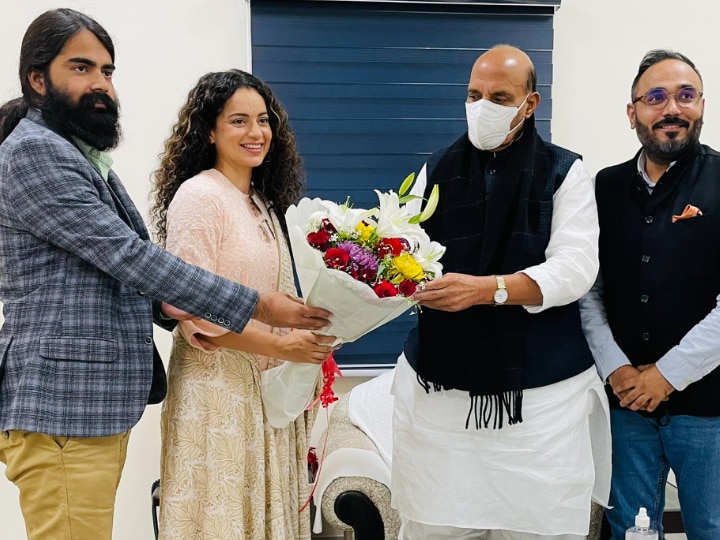 Kangana Ranaut And Team Tejas Meet Defence Minister Rajnath Singh To Share The Script Of The Film Kangana Ranaut And Team ‘Tejas’ Meet Defence Minister Rajnath Singh To Share Script Of Film