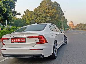 Volvo S60 Review- A Luxury Sedan That Drives Itself