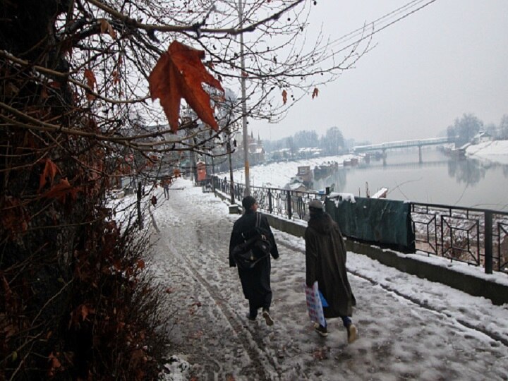 At -4.8 degrees Celsius, Srinagar records coldest night of season: Drass at -18.6 At -4.8 Degree Celsius, Srinagar Records Coldest Night Of Season: Drass At -18.6