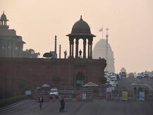 IN PICS: Delhi-NCR Braces For Colder Days As Mercury Reached Season's Lowest Minimum So Far At 4.1 Degrees Celsius