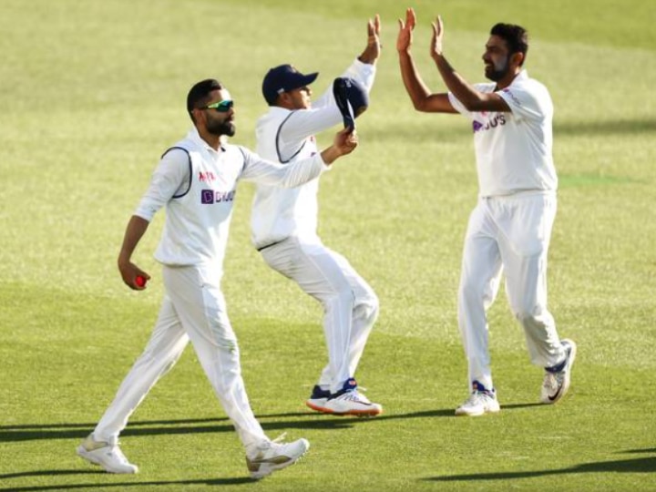 India vs Australia Virat Kohli Catch Video To Dismiss Cameron Green During Ind vs Aus Pink Ball Test Watch: Virat Kohli Pulls Off A Stunner To Dismiss Debutant Cameron Green