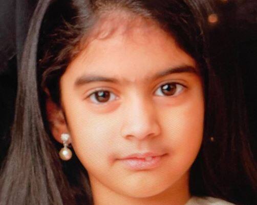 Khushi's cute childhood picture