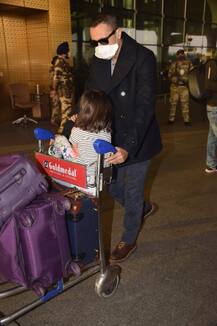 PICS: Ahead Of 15th Wedding Anniversary, Aamir Khan & Wife Fly Out Of India With Their Kids