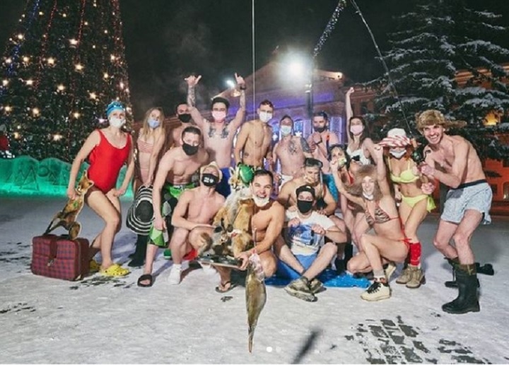 People Partying In Minus 39 Degrees Wearing Swimsuits In Serbia Video Goes Viral People Partying In Minus 39 Degrees Wearing Swimsuits Will Leave 'Chill Down Your Spine'