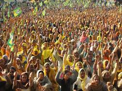 Farmer Protest : शेतकरी आंदोलनात एकाचा मृत्यू? संघटनांनी दिल्ली मोर्चा 2 दिवसांसाठी पुढे ढकलला, पोलिसांनी दावा फेटाळला