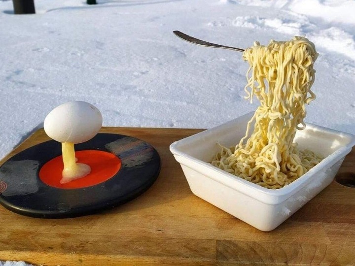 Photo Of Frozen Eggs And Noodles From Serbia Goes Viral, “We Start Shivering With Our Sweater On At 23C Only” People Respond Shocking! Egg Yolk And Noodles Freeze In Air As Temperature Dips To Minus 45 Degree In Serbia - Picture Goes Viral