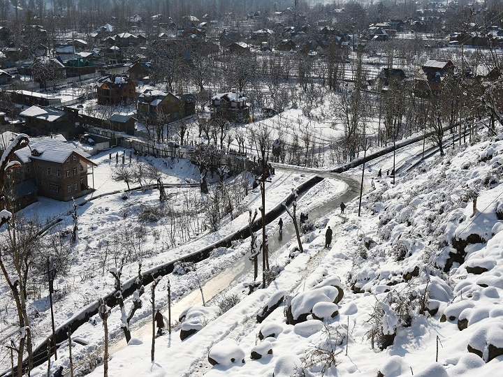 Gurez in north Kashmir recorded three inches of fresh snowfall, they said, adding that there are reports of snowfall in other areas in the upper reaches of the Valley as well. The area around the Jawahar Tunnel on the Srinagar-Jammu national highway also received snowfall since Monday but the arterial road was open for vehicular movement. (Image: PTI)