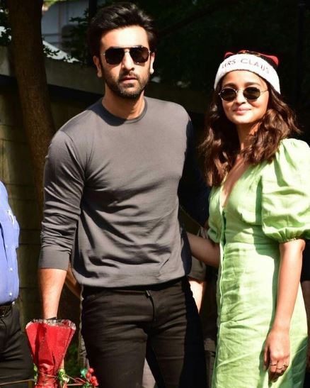 Alia Bhatt And Ranbir Kapoor To Get Engaged In Ranthambore In Presence Of Family?