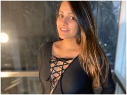 Anita Hassanandani Flaunts Her Baby Bump In A Black SWIMSUIT