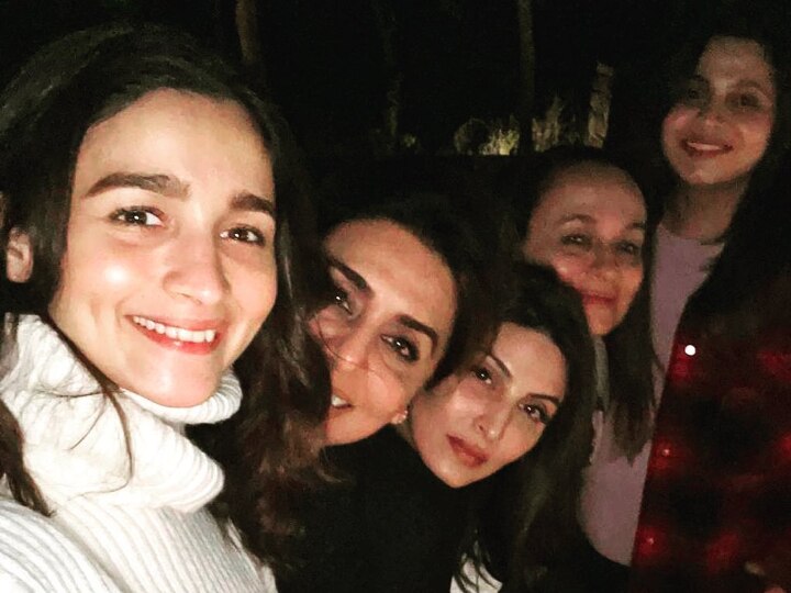 Ranbir Kapoor Mother Neetu Singh PIC With Alia Bhatt Riddhima Kapoor Sahni In Ranthambore PICS: Ranbir Kapoor's Mom Neetu Singh Chills With Alia Bhatt, Ayan Mukerji & Daughter Riddhima In Ranthambore