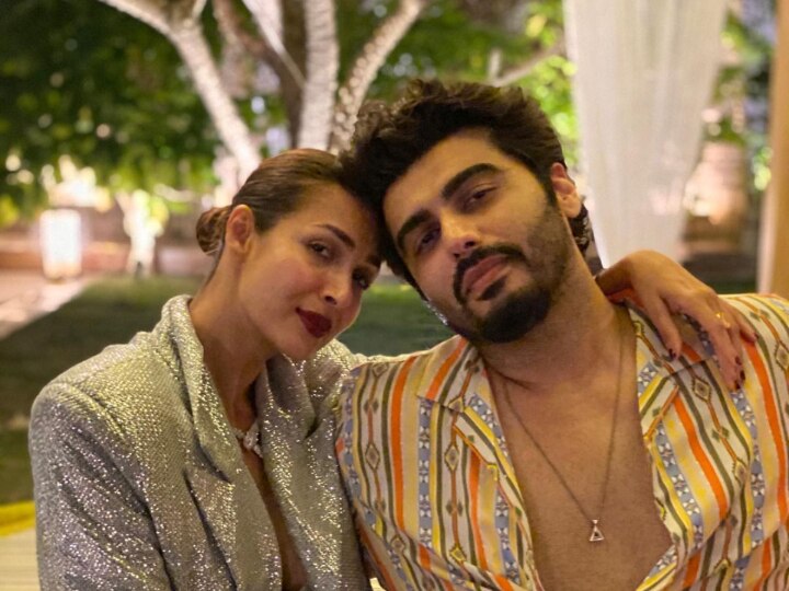 New Year 2021: Malaika Arora Shares PIC With Arjun Kapoor, Kareena Kapoor Khan & Kriti Sanon Comment Happy New Year: Malaika Arora Shares PIC With Beau Arjun Kapoor, Kareena Drops Cute Comment