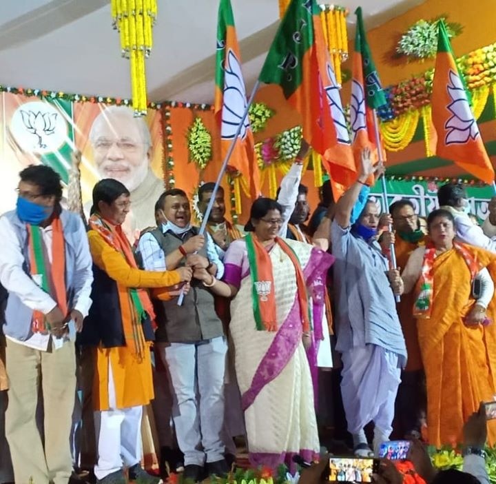 Bengal Elections: Another Jolt to Mamata As Suvendu Adhikari's Brother Soumendu Joins BJP Bengal Elections: Another Jolt to Mamata As Suvendu Adhikari's Brother Soumendu Joins BJP