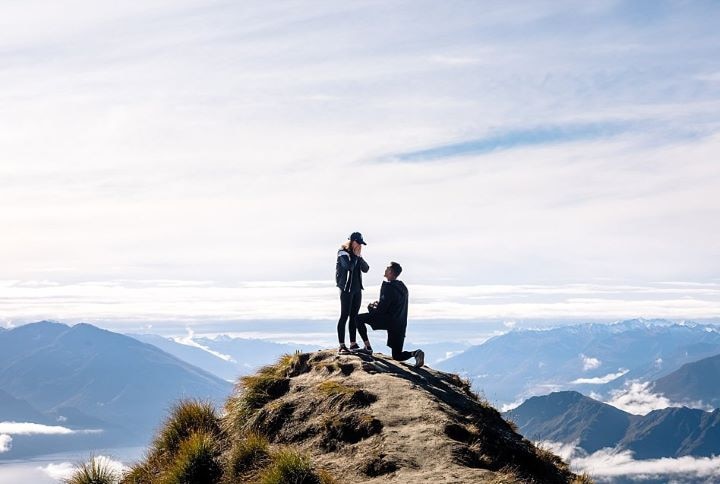 A romantic proposal gone wrong as woman falls down 650-foot cliff A Romantic Proposal Gone Wrong As Woman Falls Down 650-Foot Cliff