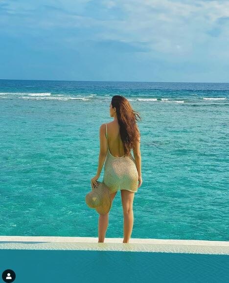 Take A Sneak Peek At Kiara Advani's Maldives Trip