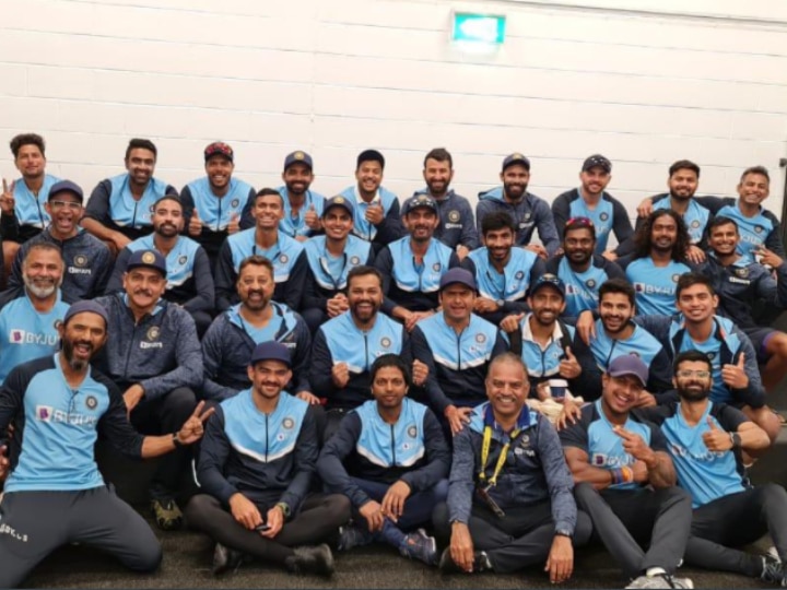 India vs Australia: Full Indian Team, Including Isolated Five Players, Travelling To Sydney Together Ind vs Aus: Full Indian Team, Including Isolated Five Players, Travelling To Sydney Together