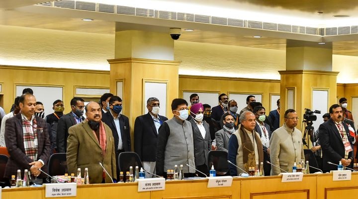 Farmers Centre Meet: 8th Round Of Talks Begins, 2 Minute Of Silence Observed For Protestors Who Lost Lives Farmers-Centre Meet: 8th Round Of Talks Begins, 2-Minute Of Silence Observed For Protestors Who Lost Lives