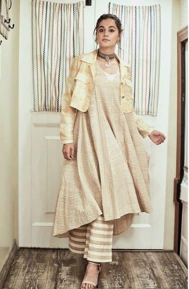 Taapsee Pannu has bought another house for herself. It is being told that she has taken this second house near to where she was staying earlier. Taapsee has decided to keep both houses with her.