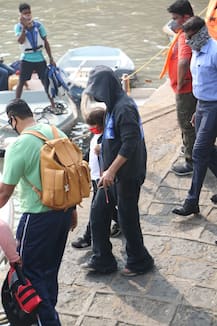 PICS: Little AbRam Accompanies Dad Shah Rukh As They Leave For Alibaug Along With Gauri Khan