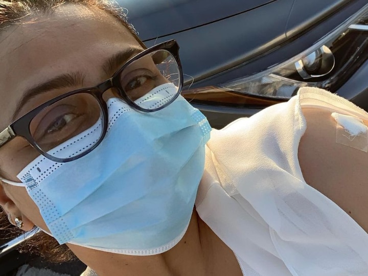 Shilpa Shirodkar First Bollywood Star To Take COVID-19 Vaccine In Dubai, Says 'Had No Side Effects Till Now' Shilpa Shirodkar Receives COVID-19 Vaccine In Dubai, Says 'I Have No Side Effects Till Now'