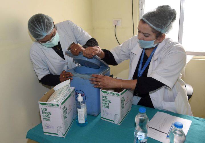 The Co-WIN digital platform, government’s Covid-19 vaccination online portal, is also being tested through these exercises.
Health workers prepare for the dry run of Covid vaccination at PMCH hospital in Patna. (Image: PTI)