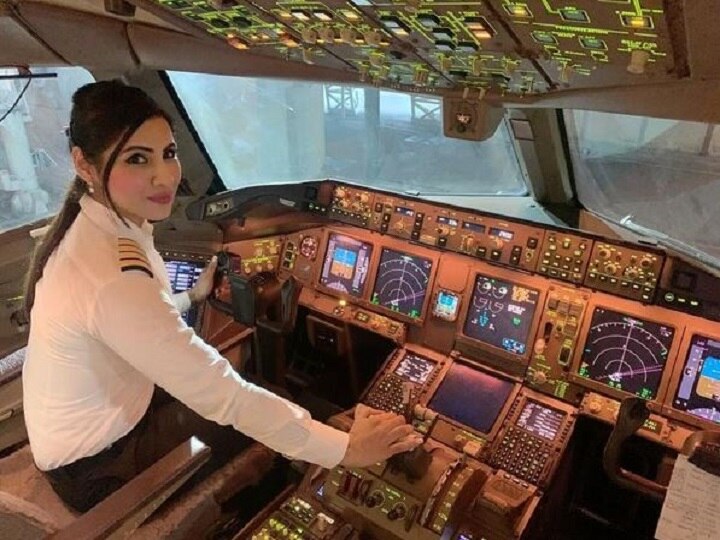 Youngest Indian Female Pilot To Command World Longest Flight Of Air India Over The North Pole In A First, Air India's Women Pilot Team To Soar Over North Pole On World's Longest Air Route