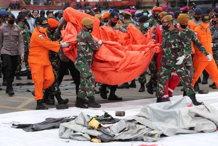 Indonesia Locates Two Black Boxes of Crashed Plane: Transport Committee Indonesia Locates Two Black Boxes of Crashed Plane: Transport Committee