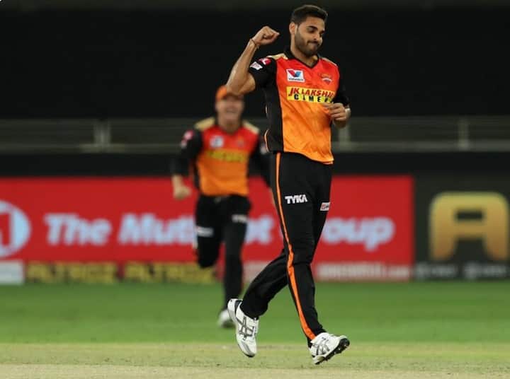 Bhuvneshwar Kumar: The king swinger and the white-ball specialist Kumar suffered a thigh muscle injury during IPL 2020 tournament which ended his hopes of being a part of the tour to Australia. Bhuvneshwar sustained the injury while bowling the 19th over of Chennai Super Kings’ innings during their October 2 clash and hobbled out of the field after just one delivery. (Image: @SunRisers)