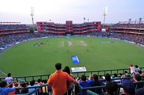 delhi arun jaitley stadium used as quarantine facility for migrant labourers feroz shah kotla stadium दिल्लीः क्वारंटीन सेंटर की तरह अरुण जेटली स्टेडियम का इस्तेमाल, 3 दिन तक प्रवासी मजदूरों को ठहराया गया