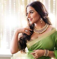 मीना कुमारी, इंदिरा गांधी की भूमिका निभाना चाहती हैं विद्या बालन