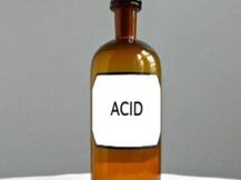 पति के दूसरी शादी करने पर पत्नी ने फेंका तेजाब