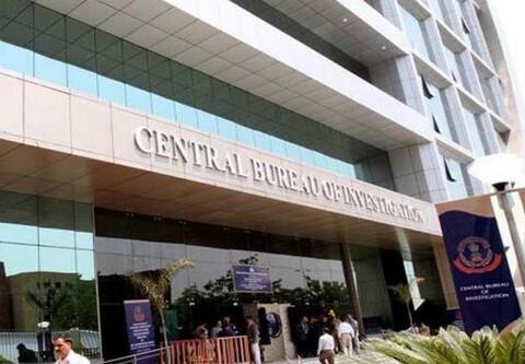 तत्काल टिकटों की धांधली के खिलाफ CBI का बड़ा एक्शन, अपने ही प्रोग्रामर को गिरफ्तार किया तत्काल टिकटों की धांधली के खिलाफ CBI का बड़ा एक्शन, अपने ही प्रोग्रामर को गिरफ्तार किया