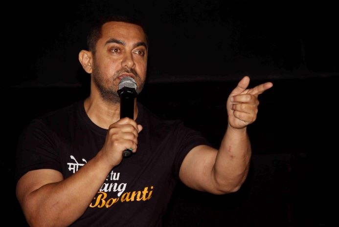 Aamir Khan Expressed Concern about Closure of Cinema Halls OTT Platforms ann Closure of Cinema Halls: आमिर खान ने सिनेमाघरों के बंद होने को लेकर जताई चिंता, कही ये बात