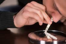 ड्रग्स केस: बॉलीवुड के इस मेकअप आर्टिस्ट को NCB ने किया गिरफ्तार, कोकीन बरामद