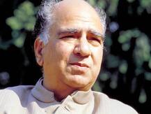 बीजेपी के वरिष्ठ नेता शांता कुमार कोरोना पॉजिटिव होने के बाद टांडा शिफ्ट किये गये, पत्नी भी हैं कोरोना संक्रमित