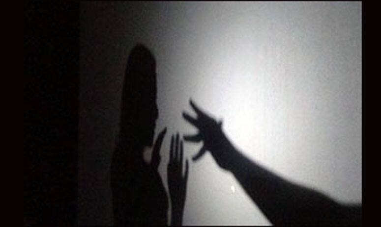 गुरुग्राम में सुरक्षित नहीं लड़कियां, छात्रा ने सोशल मीडिया पर पोस्ट की डरा देने वाली 'आपबीती' Gurugram Molestation Two Men Followed Her And Tried To Touch गुरुग्राम में सुरक्षित नहीं लड़कियां, छात्रा ने सोशल मीडिया पर पोस्ट की डरा देने वाली 'आपबीती'