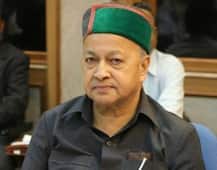 नाराज चल रहे सीएम वीरभद्र सिंह ने पार्टी हाईकमान पर हमला बोला