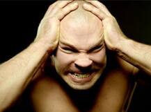 इसलिए लोगों को हो जाता है सीजोफ्रेनिया