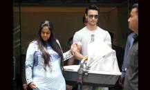 हॉस्पिटल से डिस्चार्ज हुईं अर्पिता