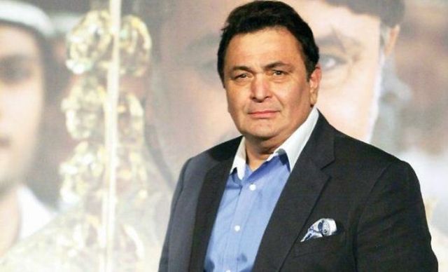 Rishi Kapoor ने खरीदा था अवॉर्ड, Neetu Singh ने शादी करने के बाद छोड़ा था अपना फिल्मी करियर